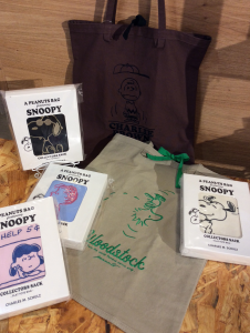 PEANUTS刺繍バッグ