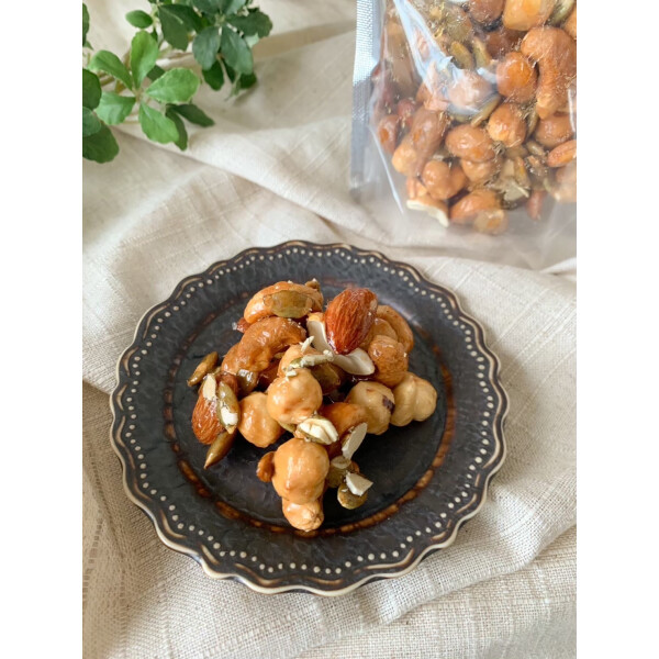 玄三庵 玄米塩糀のミックスナッツ