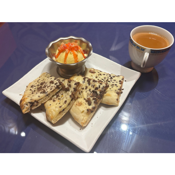 ビンドゥ　チョコレートナンのデザートプレート