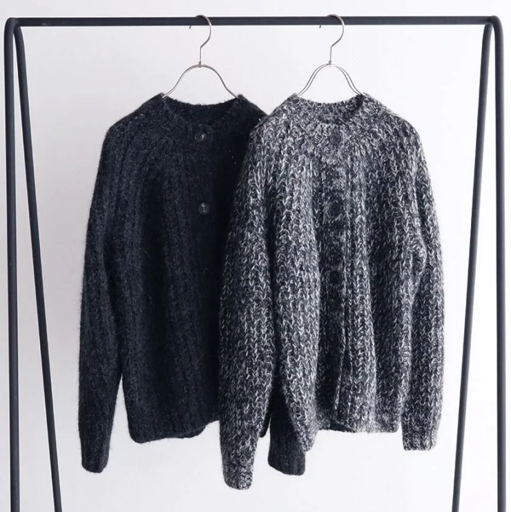 BATONER CHUNKY FLUFFY SIGNATURE CREW CARDIGAN