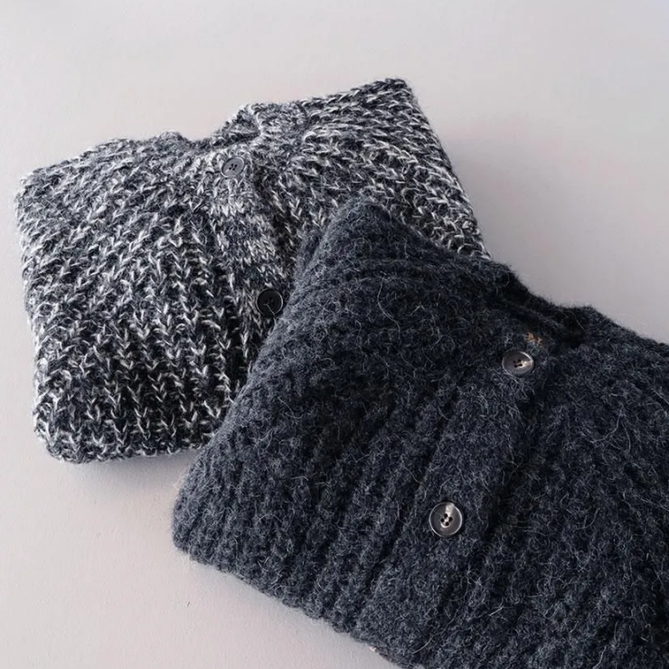 BATONER CHUNKY FLUFFY SIGNATURE CREW CARDIGAN